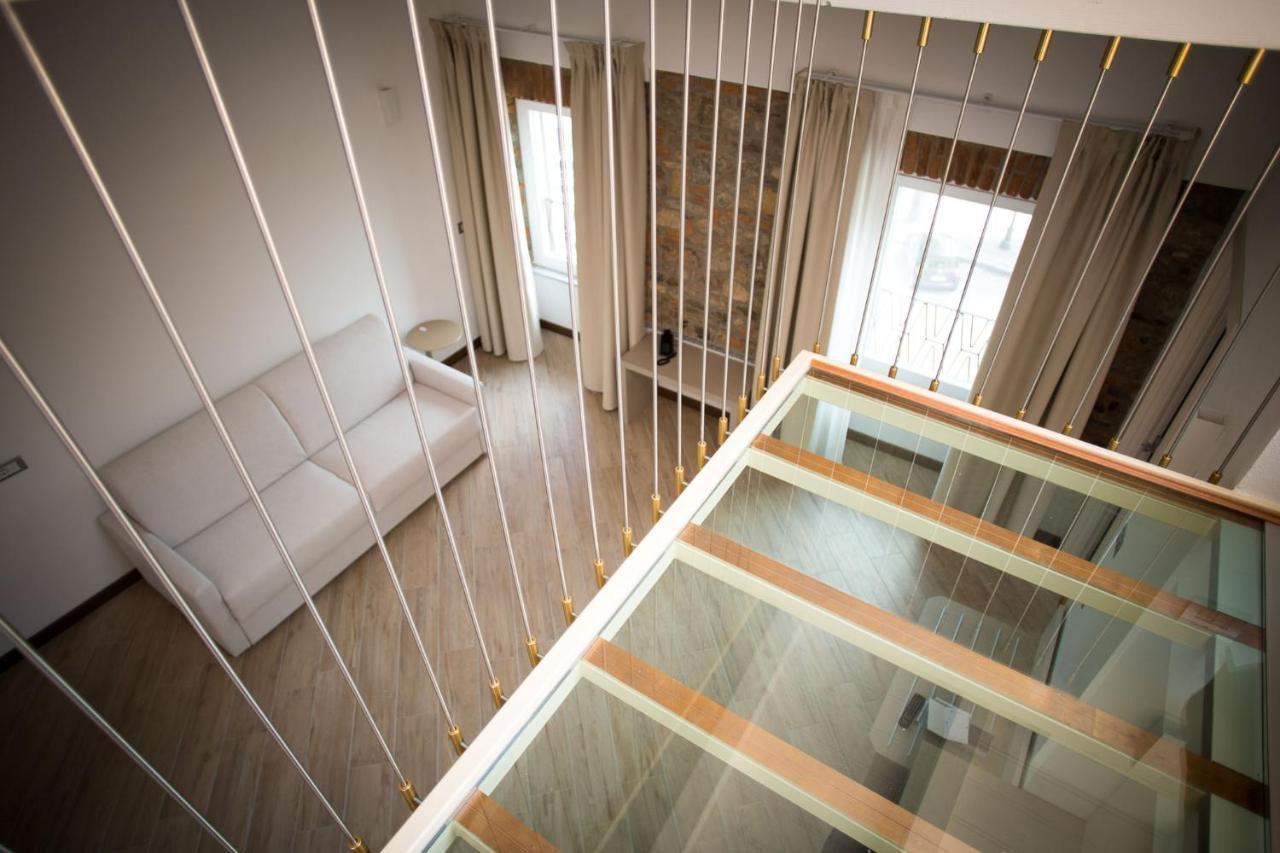 Hotel Ponti Angera Eksteriør bilde