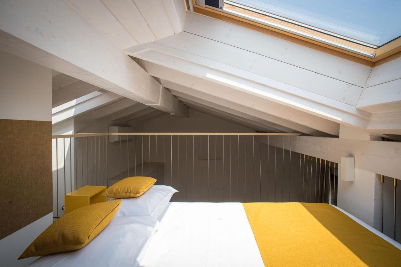 Hotel Ponti Angera Eksteriør bilde