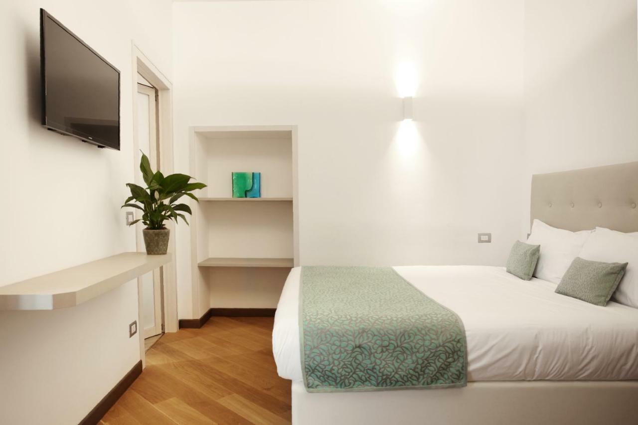 Hotel Ponti Angera Eksteriør bilde